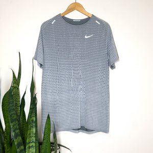 Nike Techknit Ultra Dri-Fit Men's Grey Running Shirt - (CJ5344-084) - Size L (s)